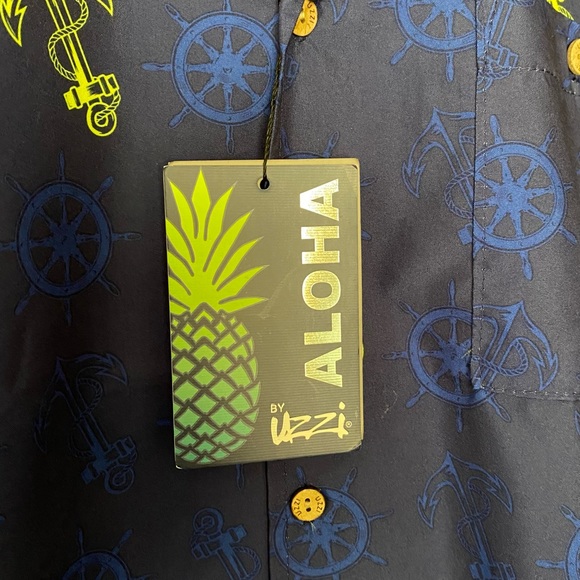 Hawaiian Shirt - Picture 5 of 8